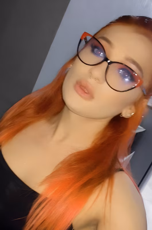 Hot Shemale